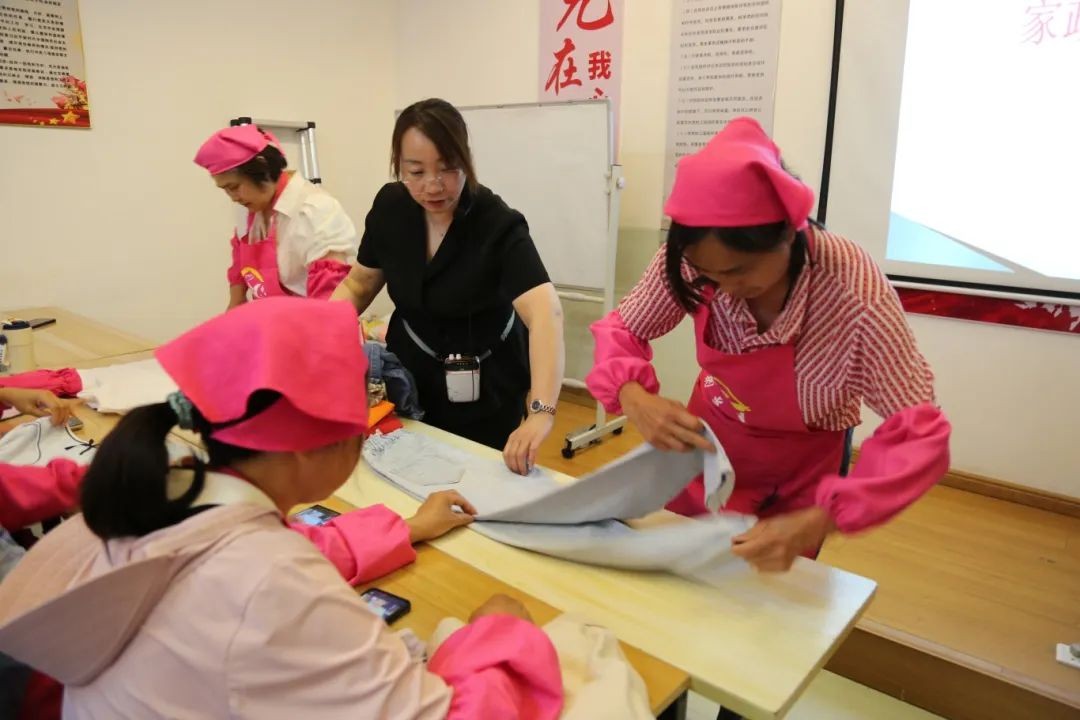 “慧”万家 “赣”出彩 | 家政培训暖民心 提技赋能促就业